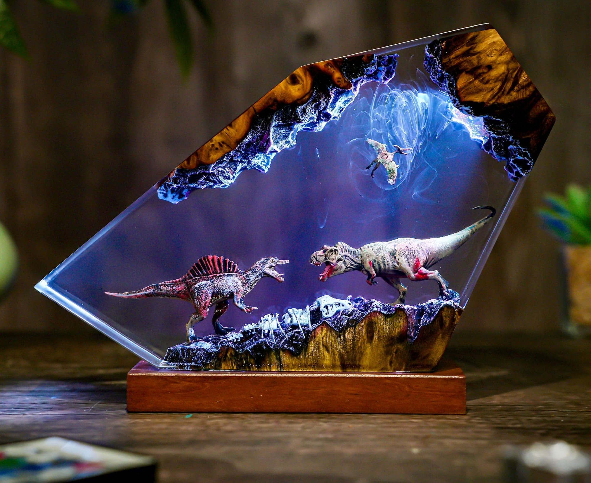 T-Rex vs Spinosaurus Dinosaur Battle Resin Night Light