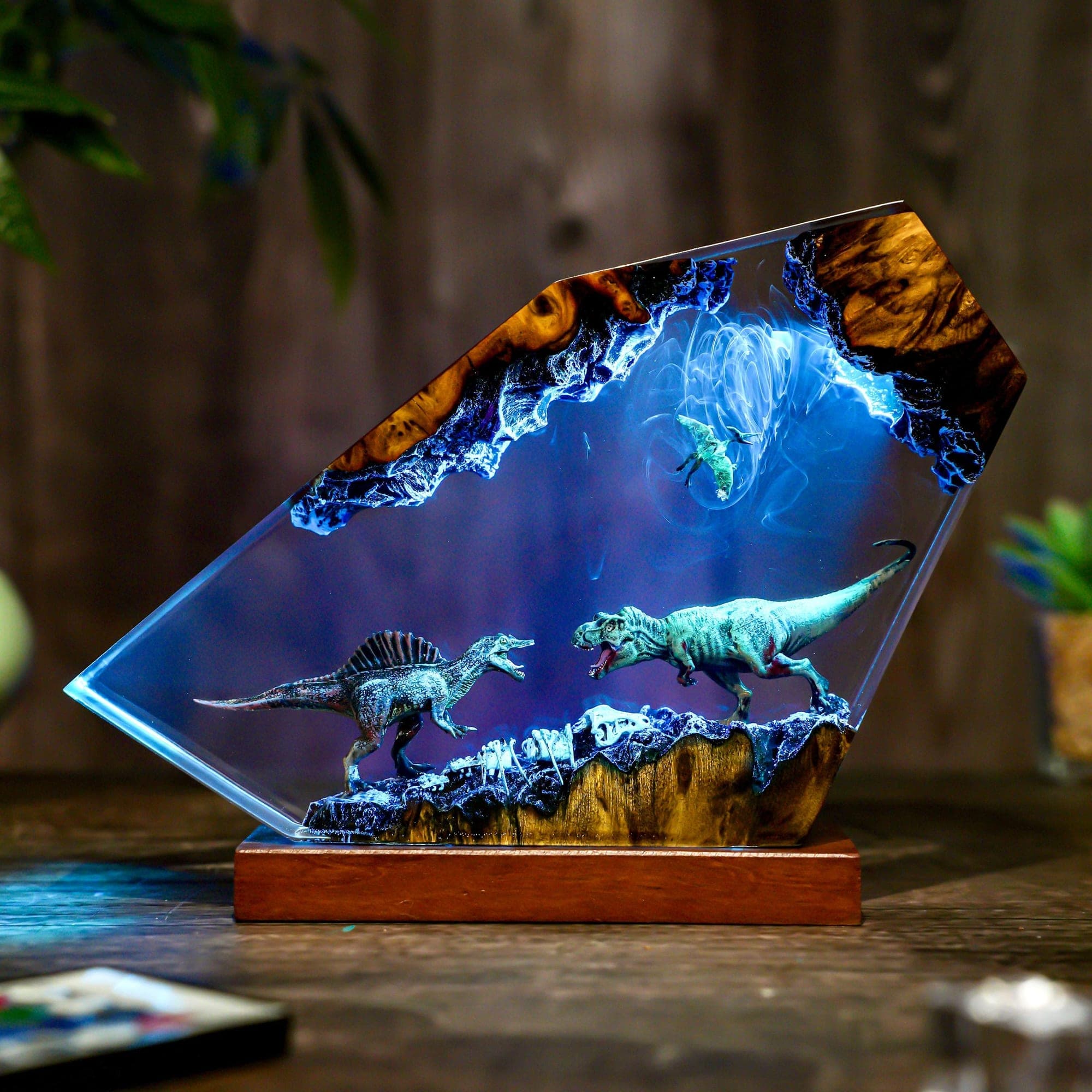 T-Rex vs Spinosaurus Dinosaur Battle Resin Night Light