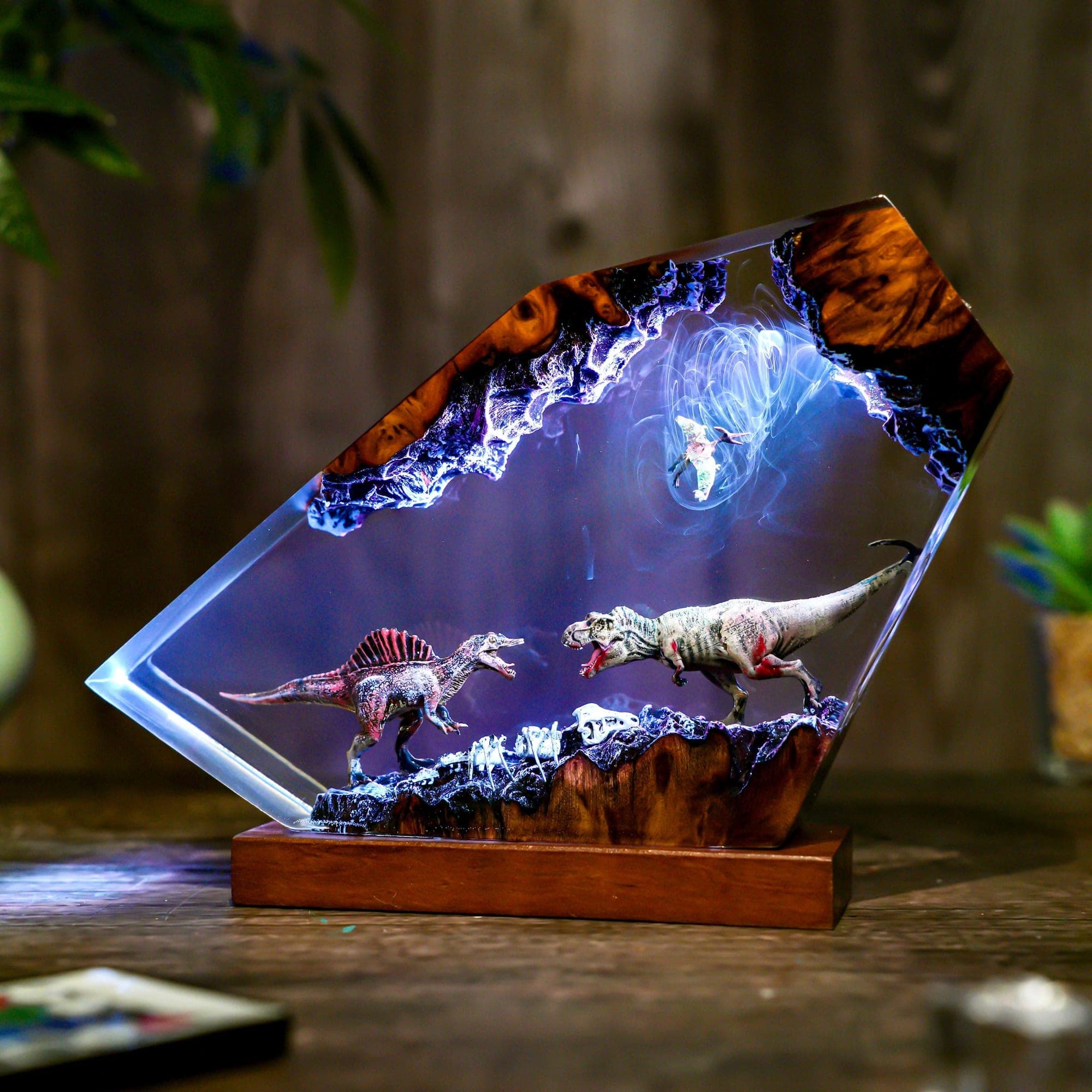 T-Rex vs Spinosaurus Dinosaur Battle Resin Night Light