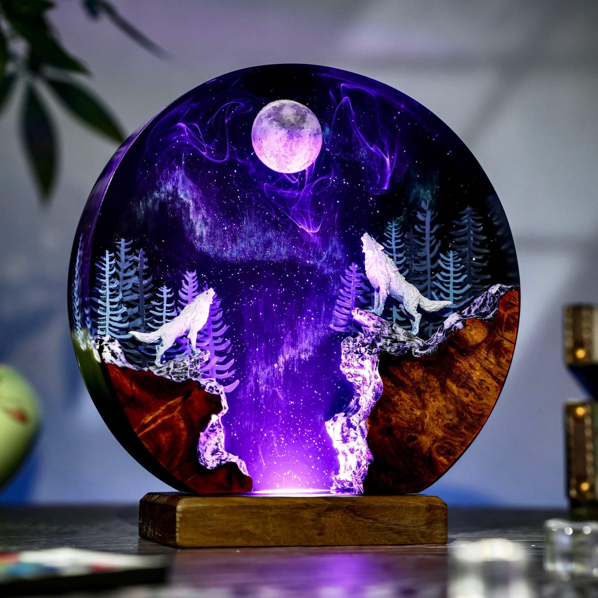 Howling Wolves Aurora Borealis Resin Night Light