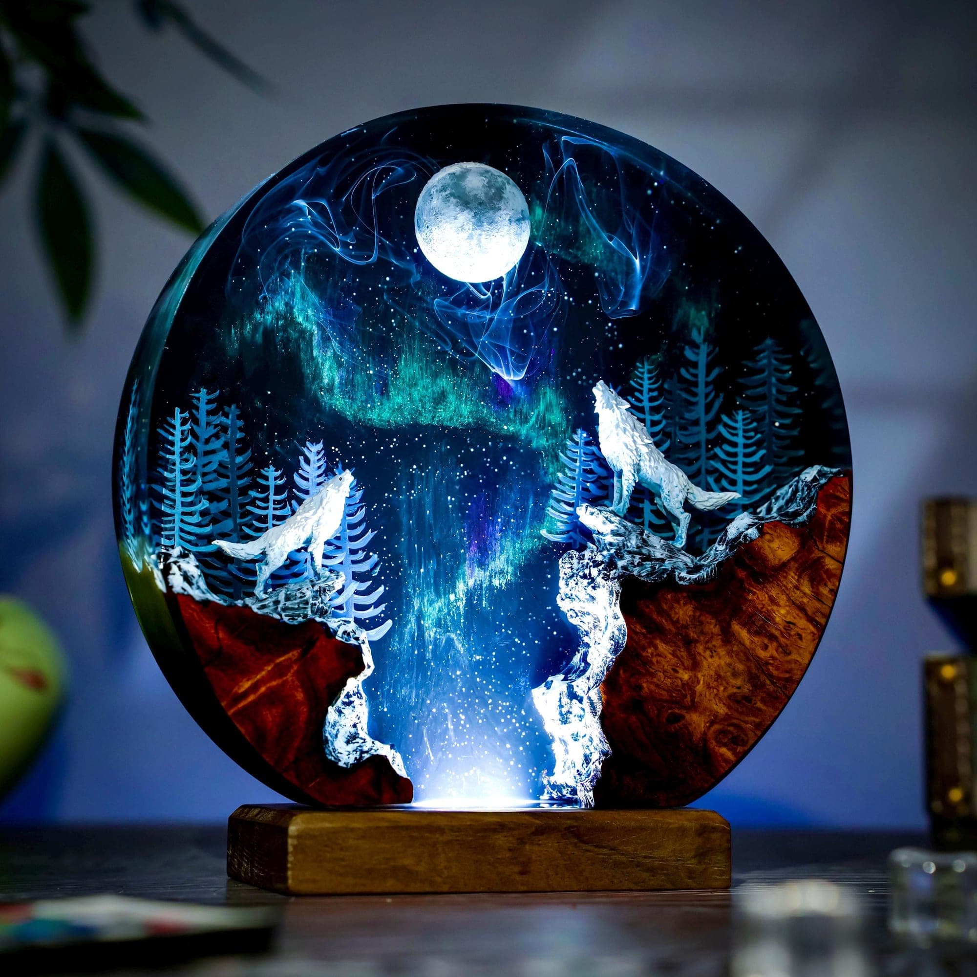 Howling Wolves Aurora Borealis Resin Night Light