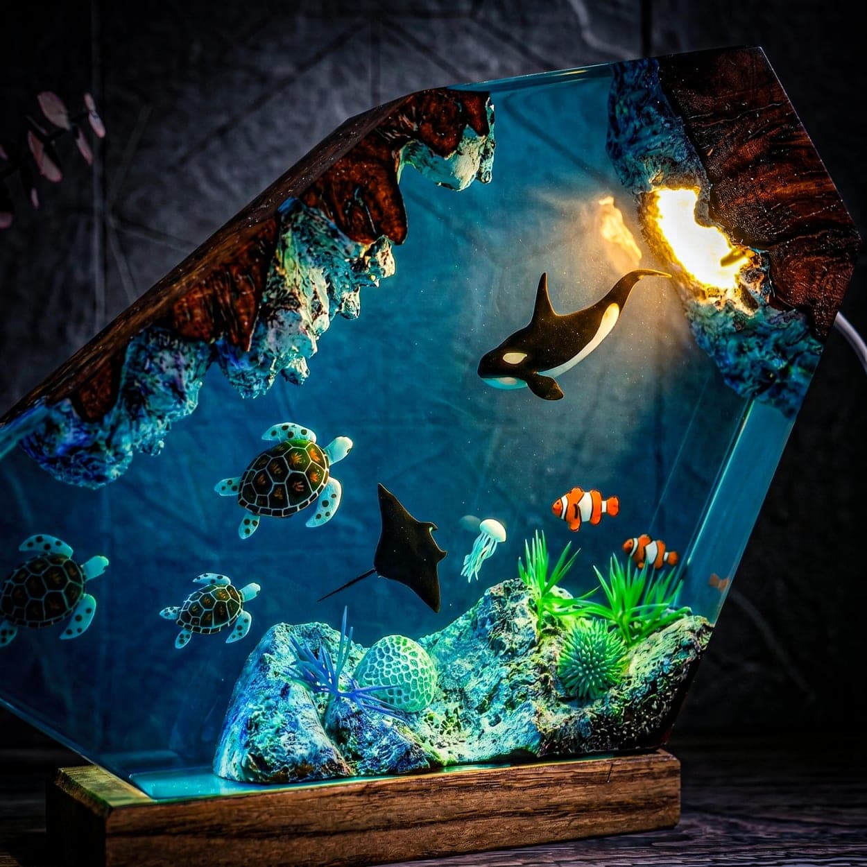 Humpback Whale and Sea Turtles Geometric Epoxy Resin Night Light