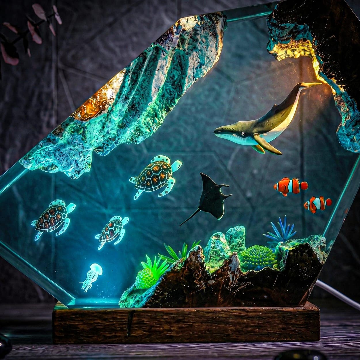 Humpback Whale and Sea Turtles Geometric Epoxy Resin Night Light